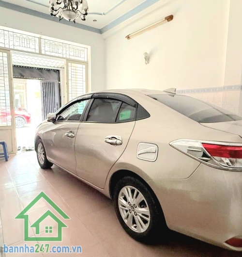 CHỈ 5,55 TỶ – TRƯƠNG THỊ HOA, Q12 – 80M² – HXH 8M – Ô TÔ NGỦ TRONG NHÀ - 3PN - 3WC Căn nhà diện tích lớn – hẻm rộng – khu an ninh, ở cực sướng! Diện tích: 80m² Mob 0933144037