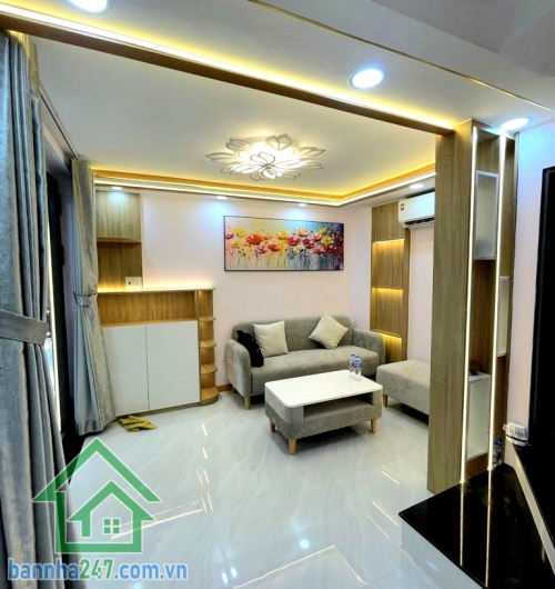 CHỈ 4,99 TỶ – TRUNG TÂM QUẬN 1 – NGUYỄN CƯ TRINH – 5 TẦNG FULL NỘI THẤT - 2PN – 3WC Căn nhà “hiếm có khó tìm” ngay lõi Quận 1 – vào ở ngay, full tiện nghi! 