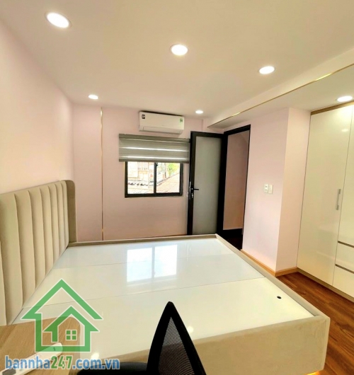 CHỈ 4,99 TỶ – TRUNG TÂM QUẬN 1 – NGUYỄN CƯ TRINH – 5 TẦNG FULL NỘI THẤT - 2PN – 3WC Căn nhà “hiếm có khó tìm” ngay lõi Quận 1 – vào ở ngay, full tiện nghi! 