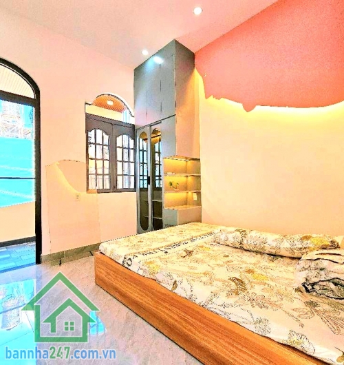 CHỈ 5,78 TỶ – NGUYỄN VĂN CÔNG – GẦN BV 175 – SÁT SÂN BAY – NHÀ MỚI Ở NGAY - 3PN – 3WC Căn nhà hiếm khu sân bay – full nội thất – dọn vào ở liền! Diện tích: 32,4m²  Mob 0933144037