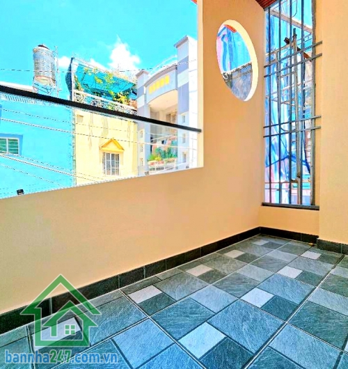 CHỈ 5,78 TỶ – NGUYỄN VĂN CÔNG – GẦN BV 175 – SÁT SÂN BAY – NHÀ MỚI Ở NGAY - 3PN – 3WC Căn nhà hiếm khu sân bay – full nội thất – dọn vào ở liền! Diện tích: 32,4m²  Mob 0933144037