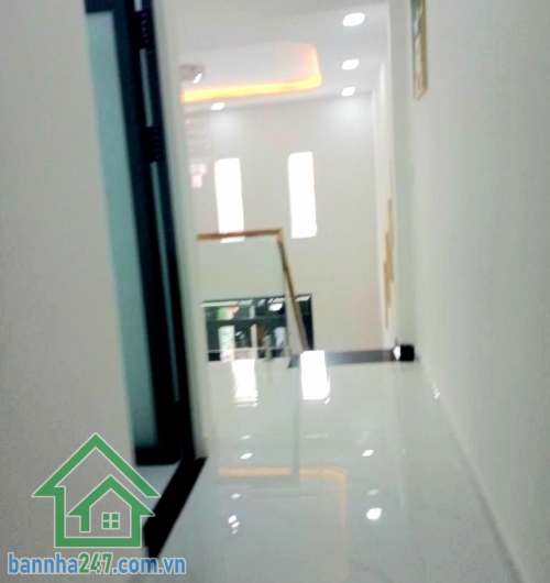 CHỈ 3,98 TỶ - NHÀ ĐẸP – LÊ VĂN KHƯƠNG – NGAY CHỢ THIẾC – DT: 51m² (4,2 x 13) 2 TẦNG - 3PN - 2WC SHR Phường Hiệp Thành – Quận 12 Chỉ vài bước chân ra chợ Thiếc