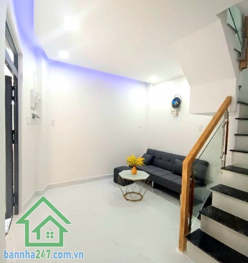 CHỈ 2,55 TỶ TL – NHÀ MỚI Ở NGAY – 2PN 2WC – HẺM SẠCH THOÁNG – TÂN PHÚ * DT sử dụng: 42m² * 2 Phòng ngủ * 2 WC * Ban công rộng thoáng * Cầu thang đúc chắc chắn