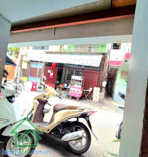 CHỈ 9,5 TỶ – HXH TRÁNH – LÝ CHÍNH THẮNG – CÁCH HOÀNG SA 50M • Diện tích: 45m² • Hiện trạng: Nhà cấp 4 • Phù hợp: xây mới ở hoặc làm CHDV, đầu tư lâu dài - Mob 0933144037