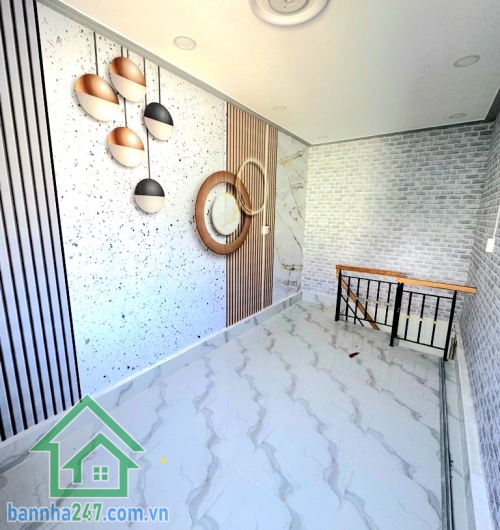 CHỈ 3,78 TỶ - NHÀ MỚI 4 TẦNG – MẶT TIỀN VĨNH VIỄN – TRUNG TÂM Q10 - 3PN – 3WC Kết cấu: 1 trệt + 3 lầu: 3PN – 3WC Nhà mới tinh – thiết kế hiện đại – dọn vào ở ngay
