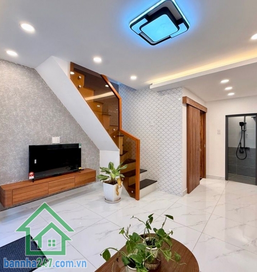 CHỈ 5,2 TỶ – LÔ GÓC PHỐ ẨM THỰC PHAN XÍCH LONG – PHÚ NHUẬN -FULL NỘI THẤT – 2 TẦNG – 3PN – SỔ A4 HOÀN CÔNG Vị trí siêu đỉnh: Ngay phố ẩm thực Phan Xích Long