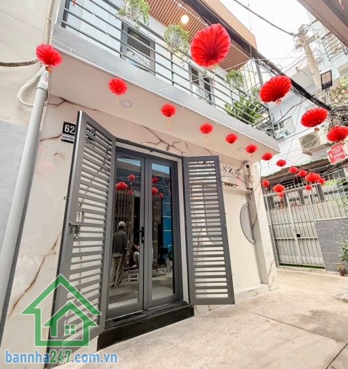 CHỈ 5,2 TỶ – LÔ GÓC PHỐ ẨM THỰC PHAN XÍCH LONG – PHÚ NHUẬN -FULL NỘI THẤT – 2 TẦNG – 3PN – SỔ A4 HOÀN CÔNG Vị trí siêu đỉnh: Ngay phố ẩm thực Phan Xích Long