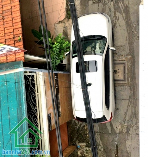 CHỈ 5,3 TỶ - TRUNG TÂM TÂN BÌNH – HẺM XE HƠI – DTSD: 150M² - VỪA Ở VỪA KINH DOANH  Một căn nhà không chỉ để ở… mà còn là “cỗ máy tạo tiền” ngay giữa lòng Tân Bình. Bao quanh là tiện ích: gần chợ Ông Hoàng, phù hợp mở tạp hoá, nail, spa, nhà thuốc, trang đ