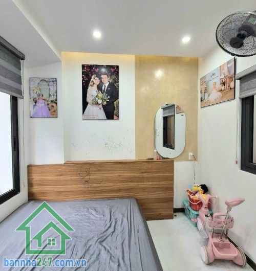 CHỈ 4,85 TỶ – NHÀ 3 TẦNG ĐÚC KIÊN CỐ – HẺM 4M AN NINH – 2PN 3WC Nhà đẹp gọn gàng, công năng đầy đủ, thích hợp gia đình trẻ mua ở ngay. Diện tích: 3.7 x 5m