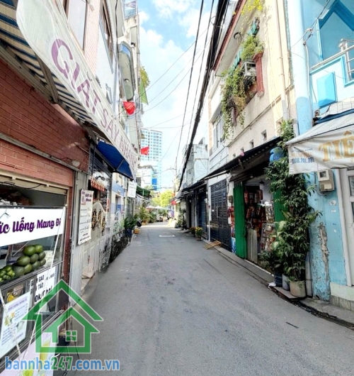 CHỈ 2,29 TỶ – SỞ HỮU NGAY NHÀ PHỐ 3 TẦNG TRUNG TÂM TÂN PHÚ – HẺM XE HƠI THÔNG  Ngay Âu Cơ – Huỳnh Văn Chính, sát Bệnh Viện Tân Phú, trường Đại Học Văn Hiến, Giáp Tân Bình – Quận 11 – vị trí cực thuận tiện di chuyển
