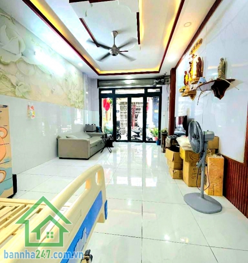 SIÊU PHẨM - Ô TÔ NGỦ TRONG NHÀ TÔ HIỆU GẦN ĐẦM SEN – TÂN PHÚ – 68M² – NHÀ ĐẸP Ở NGAY – CHỈ 7,1 TỶ -  Căn nhà “đáng sống” ngay khu Đầm Sen – vừa yên tĩnh, vừa tiện ích bủa vây! Diện tích: 68m² – rộng rãi, thoáng mát