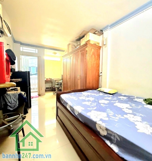 CHỈ 6,5 TỶ – TÂN BÌNH – HẺM VIP LÝ THƯỜNG KIỆT – XE HƠI TẬN CỬA - 2PN - 2WC Vị trí cực đẹp: khu phân lô VIP 373 Lý Thường Kiệt Hẻm 6m thông, xe hơi ra vào thoải mái