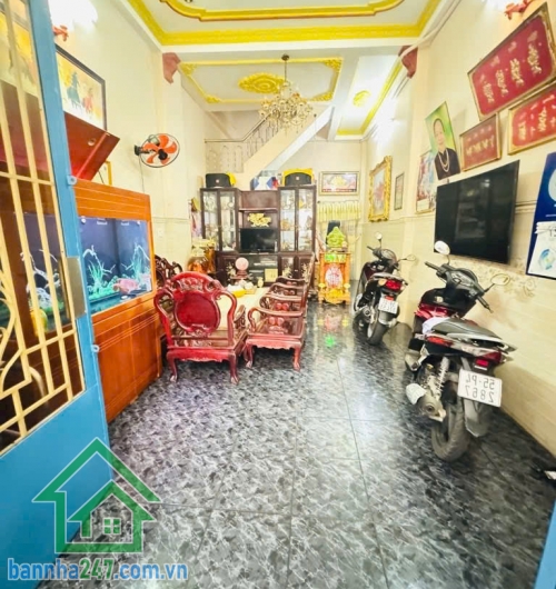 GIÁ 12,5 TỶ TL – NHÀ 3 TẦNG THẠCH LAM – Ô TÔ NGỦ TRONG NHÀ – 77M² – 5PN – CHÍNH CHỦ 1 ĐỜI 