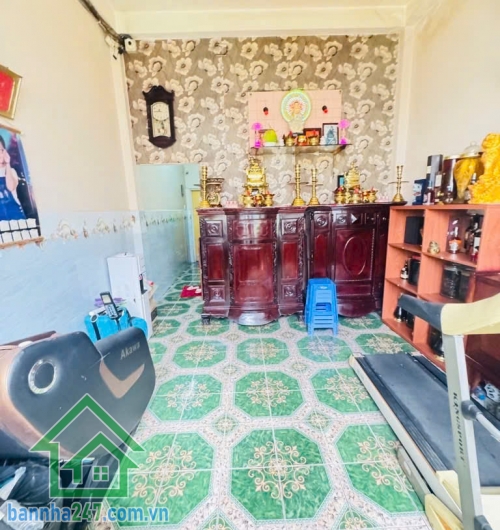 GIÁ 12,5 TỶ TL – NHÀ 3 TẦNG THẠCH LAM – Ô TÔ NGỦ TRONG NHÀ – 77M² – 5PN – CHÍNH CHỦ 1 ĐỜI 