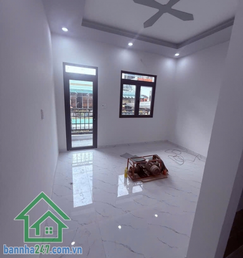 CHỈ 4,4 TỶ – NHÀ 2 TẦNG – HẺM XE HƠI – 65M² – 3PN – CÁCH MẶT TIỀN 100M.