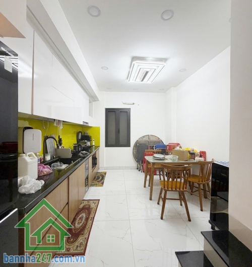 CHỈ 6,3 TỶ – SIÊU PHẨM 4 TẦNG MỚI ĐẸP – TÂN THÀNH, TÂN PHÚ – GIÁP TÂN BÌNH – TẶNG FULL NỘI THẤT - 42m² - 4 PN - 4 WC 