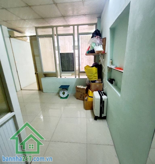 CHỈ 5.2 TỶ – NHÀ ĐẸP PHAN ANH – 46M² – HẺM XE TẢI 6M – GIÁ TỐT NHẤT KHU VỰC Nhà 1 trệt 1 lầu, 3PN – 2WC – phòng khách – bếp rộng rãi. Diện tích: 3.6 x 13m (46m²), vuông vức đẹp, hiếm có căn thứ 2.