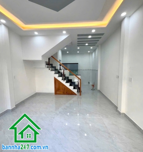 CHỈ 6.05 TỶ - SIÊU PHẨM NHÀ MỚI – HẺM XE HƠI 6M – TRUNG TÂM TÂN PHÚ – Ở NGAY Căn nhà quá lý tưởng cho gia đình nhỏ: 1 trệt 1 lầu – 2PN – 2WC- Nhà mới, sạch sẽ, chỉ xách va ly vào ở. 