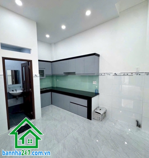 CHỈ 6.05 TỶ - SIÊU PHẨM NHÀ MỚI – HẺM XE HƠI 6M – TRUNG TÂM TÂN PHÚ – Ở NGAY Căn nhà quá lý tưởng cho gia đình nhỏ: 1 trệt 1 lầu – 2PN – 2WC- Nhà mới, sạch sẽ, chỉ xách va ly vào ở. 